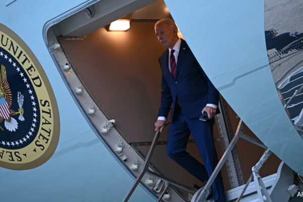 s9tqip78 joe biden air force one afp 625x300 30 March 24