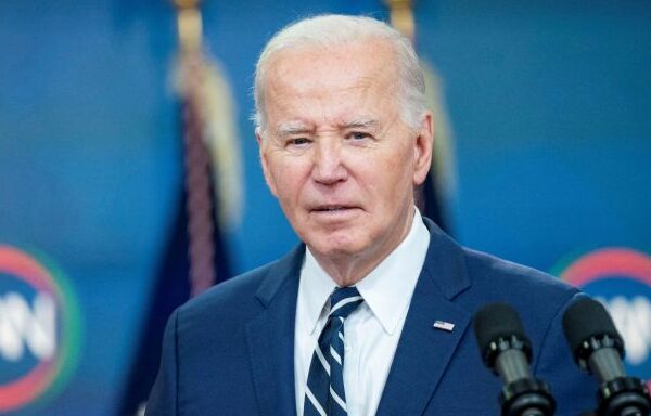 2024 04 12T212914Z 2082068738 RC2757AZLV4E RTRMADP 3 USA BIDEN WEALTH GAP 1712962104 e1712982530117