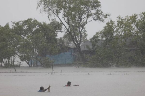 s610r0g cyclone remal bangladesh reuters 625x300 28 May 24 e1716869887995